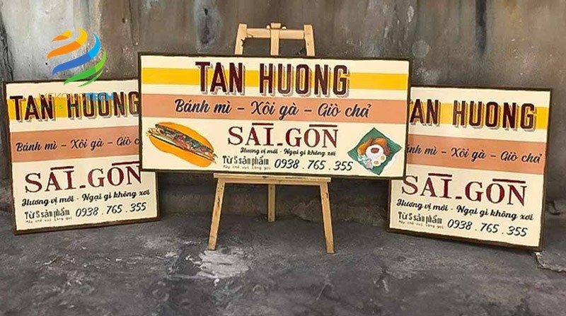 Các khách hàng của mekong tech viet nam đều rất thích vẽ bảng hiệu phong cách retro vì giá rẻ nhưng đẹp và chất lượng
